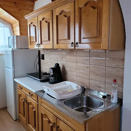 Henrietta Apartmanhaz Залакарош